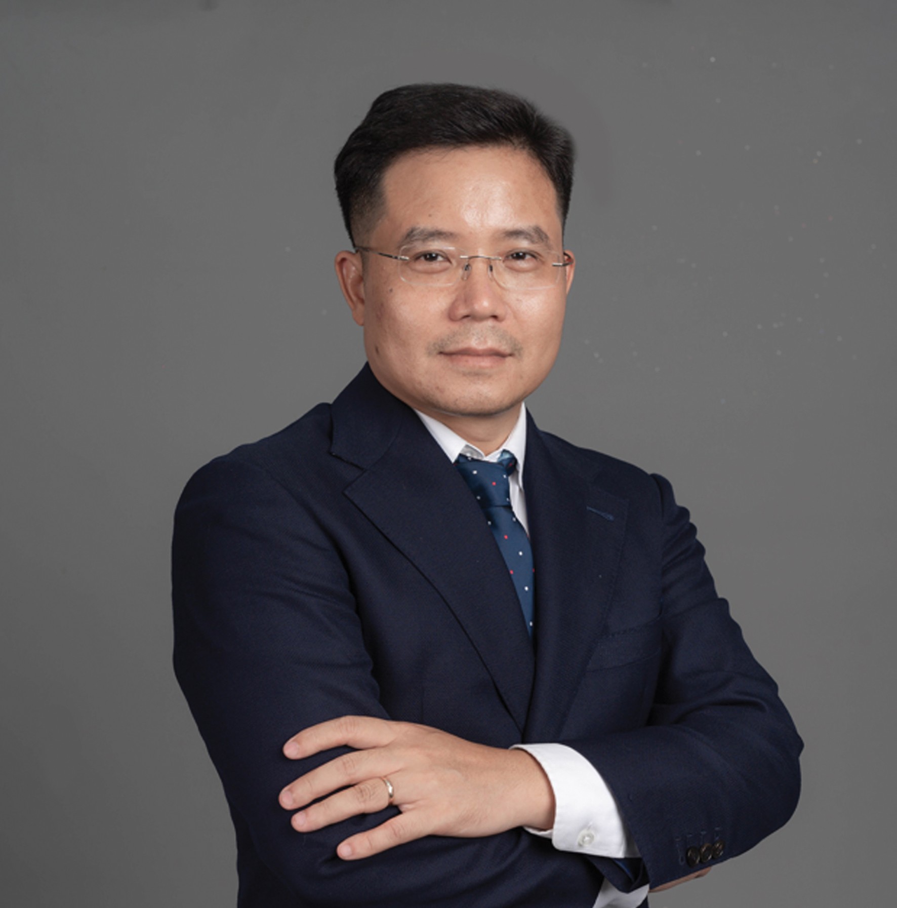 ong-nguyen-quang-thuan-tong-giam-doc-finnrating ong-nguyen-quang-thuan-tong-giam-doc-finnrating