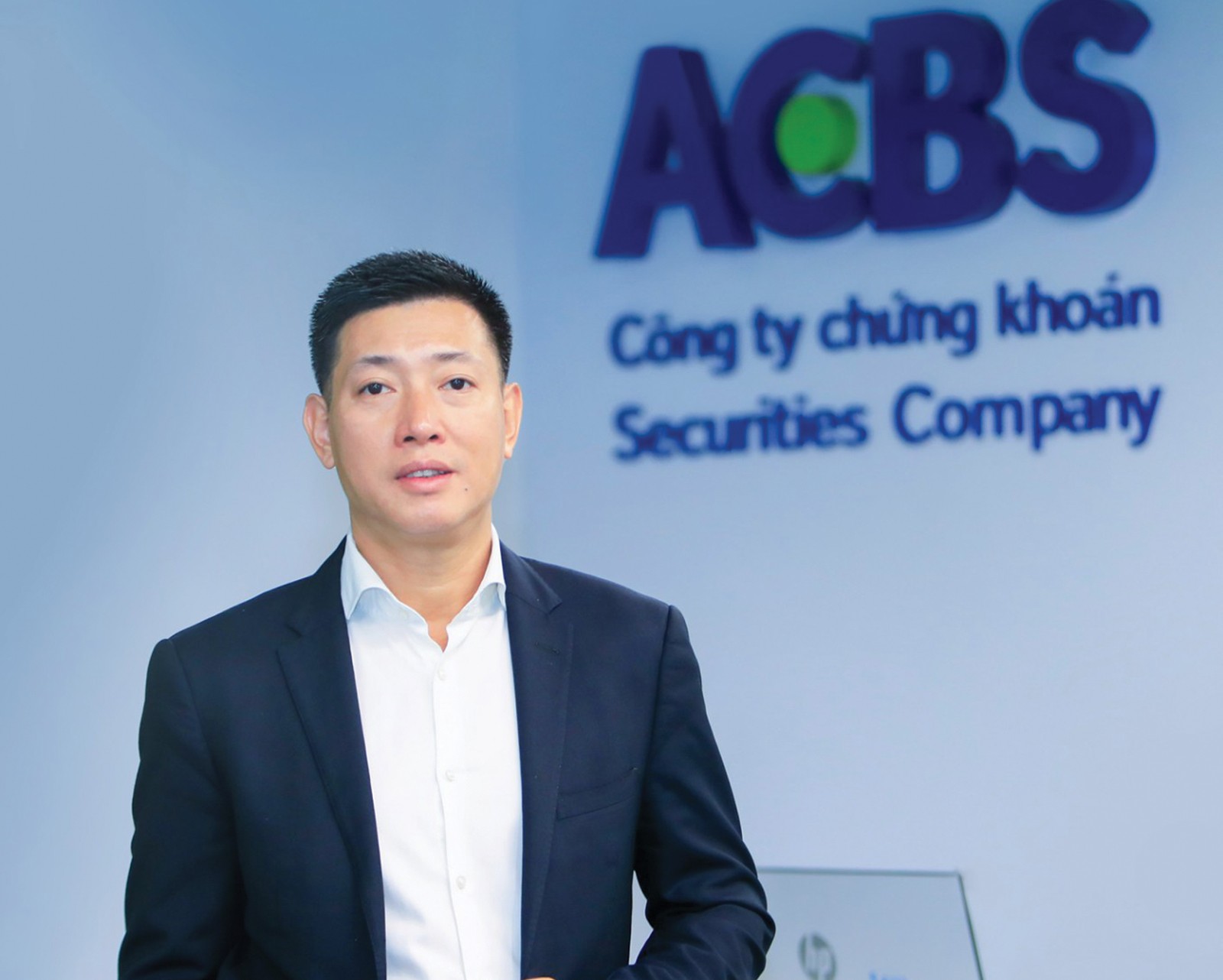 ong-nguyen-duc-hoan-tong-giam-doc-cong-ty-chung-khoan-acbs ong-nguyen-duc-hoan-tong-giam-doc-cong-ty-chung-khoan-acbs